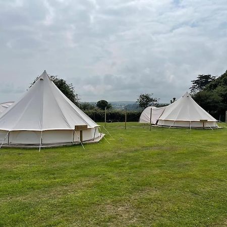 Отель Cox Hill Glamping Badger Труро Экстерьер фото